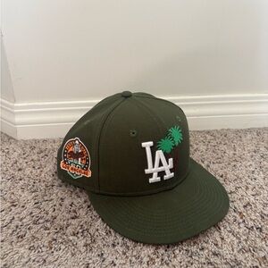 New Era Los Angeles Dodger Olive Green Palm Tree Fitted Hat Size 7 1/4